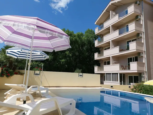 Bilder från hotellet Hotel Premier - nummer 1 av 47