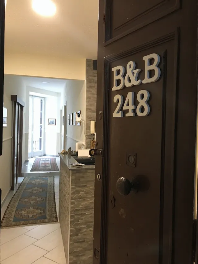Bilder från hotellet B&B 248 - nummer 1 av 37