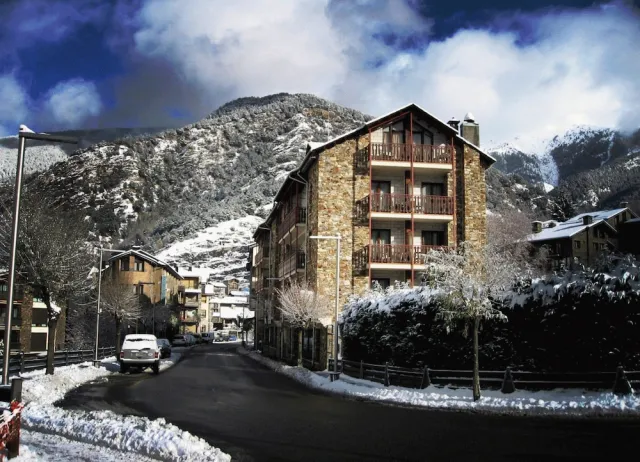 Bilder från hotellet Hotel la Planada - nummer 1 av 42