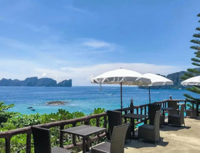 Bilder från hotellet HIP Seaview Resort at Phi Phi - nummer 1 av 58