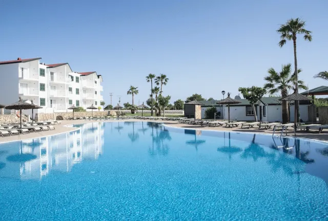 Bilder från hotellet Pierre & Vacances Menorca Cala Blanes - nummer 1 av 51