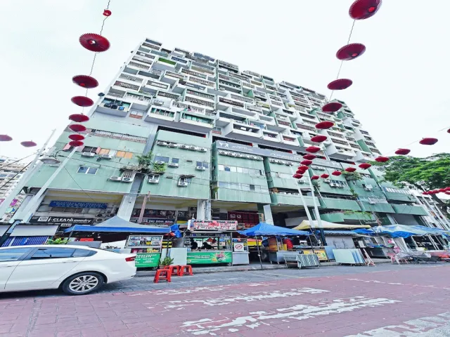 Bilder från hotellet OYO 90138 Hotel Elwarda Klcity - nummer 1 av 10