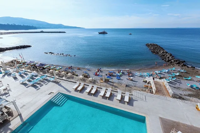 Bilder från hotellet Alimuri Bay Resort - nummer 1 av 74