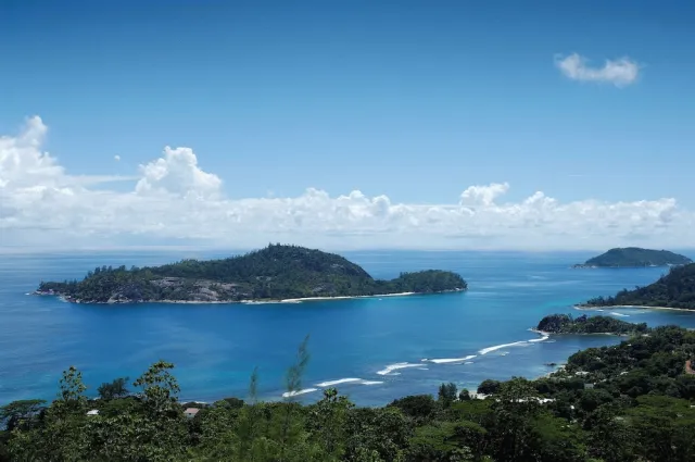 Bilder från hotellet Berjaya Beau Vallon Bay Resort & Casino - nummer 1 av 75
