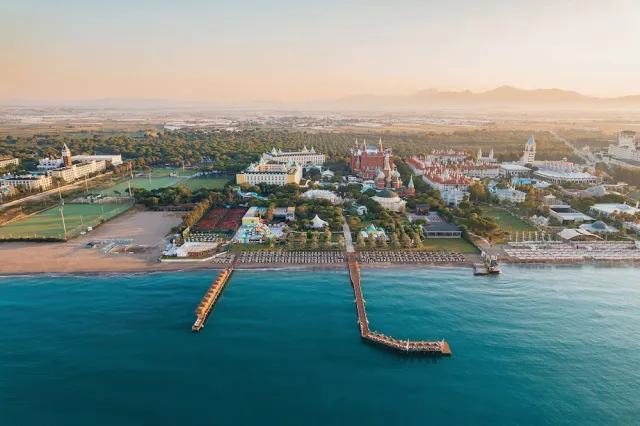 Bilder från hotellet Kremlin Palace - nummer 1 av 100