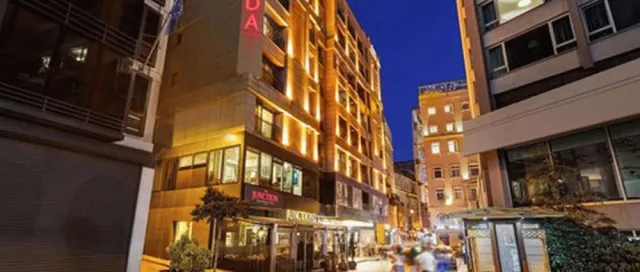 Bilder från hotellet Ramada by Wyndham Istanbul Pera - nummer 1 av 50