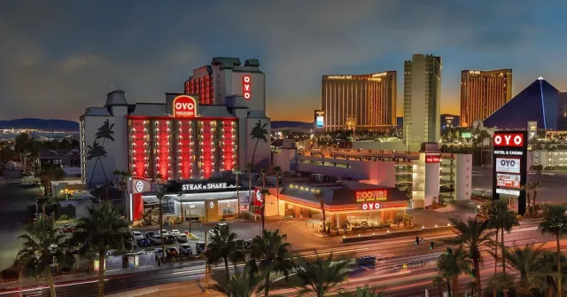 Bilder från hotellet OYO Hotel and Casino Las Vegas - nummer 1 av 49