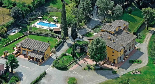 Bilder från hotellet Il Borgo Di Villa Castelletti - nummer 1 av 99