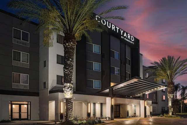 Bilder från hotellet Courtyard Anaheim Resort/Convention Center - nummer 1 av 31