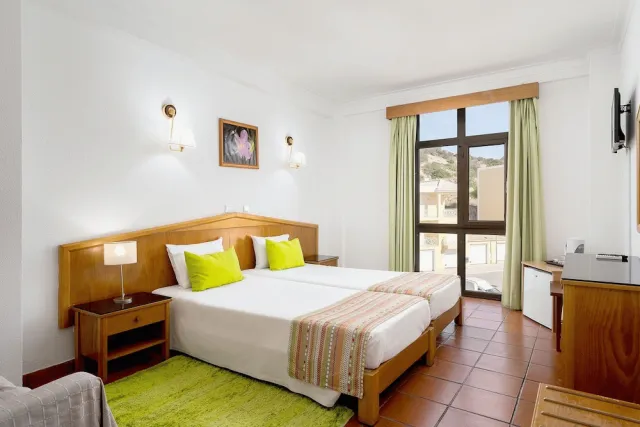 Bilder från hotellet Hotel Colina do Mar - nummer 1 av 25
