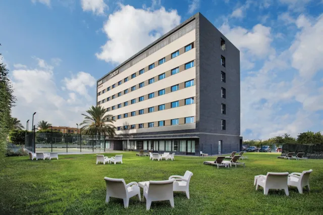 Bilder från hotellet AZZ Valencia Táctica - nummer 1 av 45