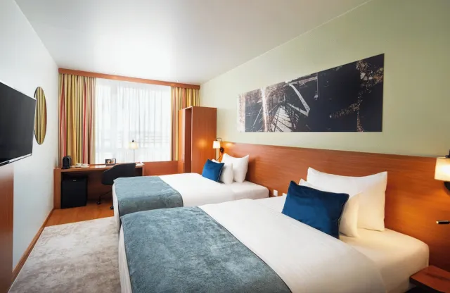 Bilder från hotellet Leonardo Hotel Salzburg Airport - nummer 1 av 39