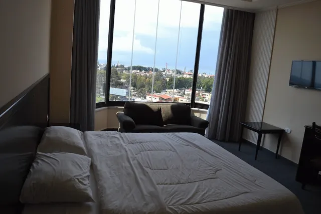 Bilder från hotellet Platinum Hotel - nummer 1 av 52