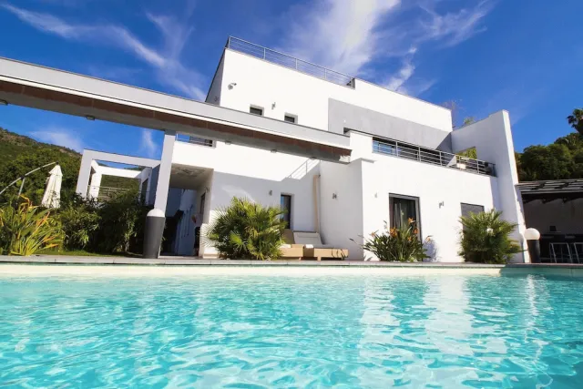 Bilder från hotellet La Villa Louancelie - nummer 1 av 55