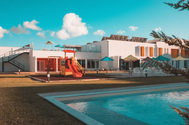 Bilder från hotellet RIDE Surf Resort & SPA - nummer 1 av 62