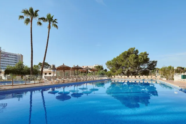 Bilder från hotellet AluaSun Cala Antena – - nummer 1 av 10