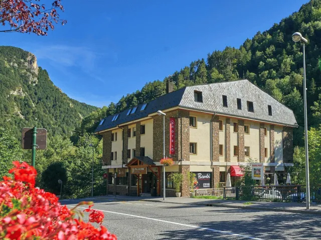 Bilder från hotellet Hotel Palarine - nummer 1 av 50