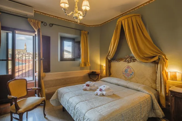 Bilder från hotellet I PORTICI HOTEL RESIDENZA D’EPOCA - nummer 1 av 10