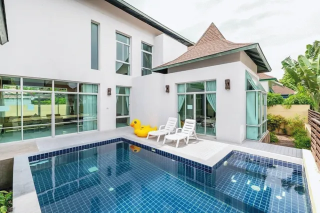 Bilder från hotellet AnB Pool Villa 3BR Glass House in Pattaya - nummer 1 av 22