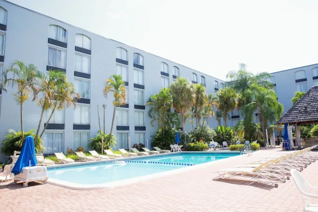 Bilder från hotellet Plaza Hotel Fort Lauderdale - nummer 1 av 64