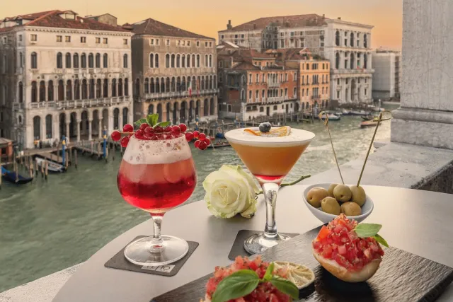 Bilder från hotellet H10 Palazzo Canova - nummer 1 av 100