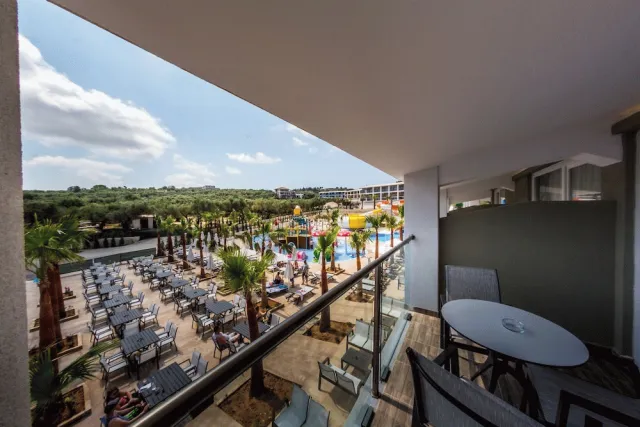 Bilder från hotellet Caretta Paradise Resort & Waterpark - nummer 1 av 100
