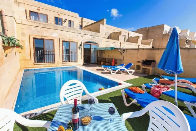 Bilder från hotellet Ta Danjela 4 Bedroom Villa With Private Pool - nummer 1 av 16