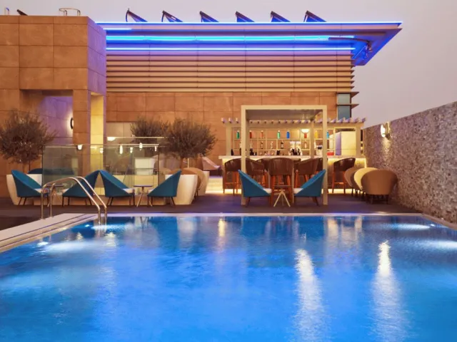Bilder från hotellet Novotel Bur Dubai - nummer 1 av 54