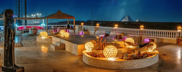 Bilder från hotellet Desert Moon - nummer 1 av 98