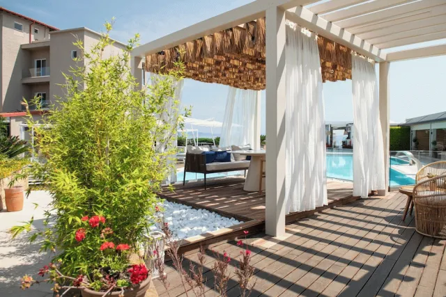 Bilder från hotellet Antigoni Seaside Resort - nummer 1 av 100