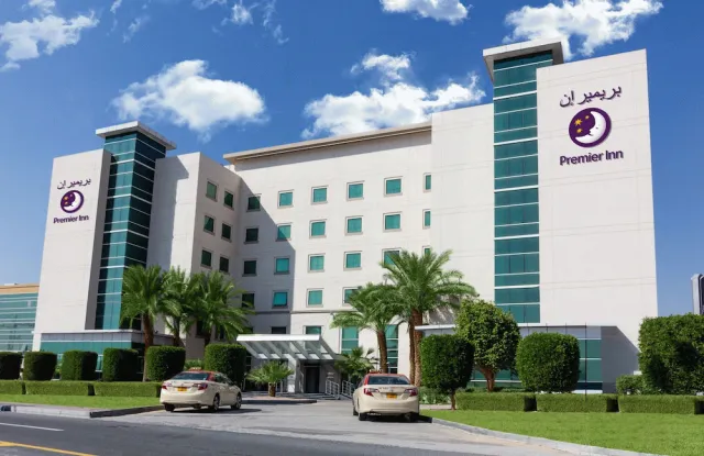 Bilder från hotellet Premier Inn Dubai Investment Park - nummer 1 av 38