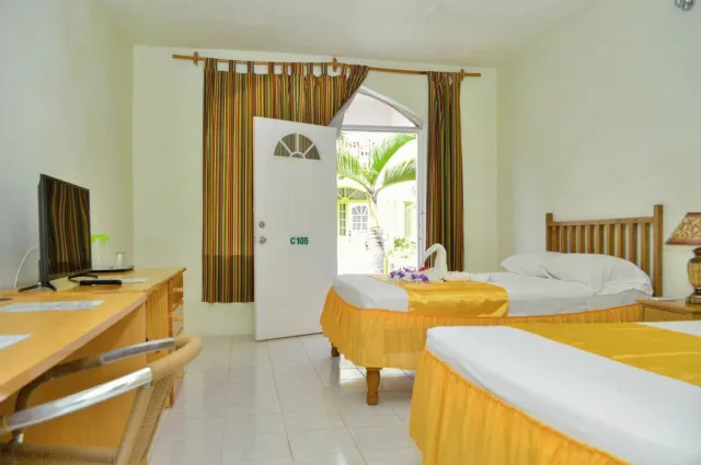 Bilder från hotellet Fun Holiday Beach Resort - nummer 1 av 51
