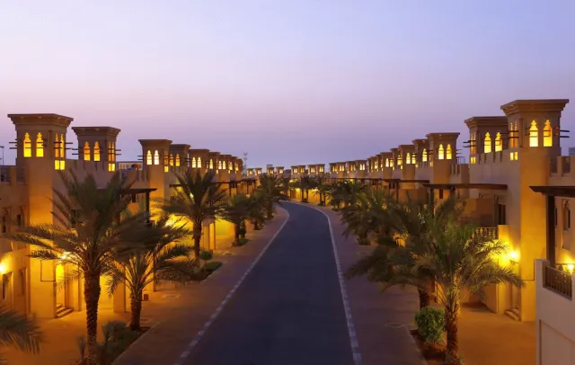 Bilder från hotellet Al Hamra Village Hotel - nummer 1 av 62