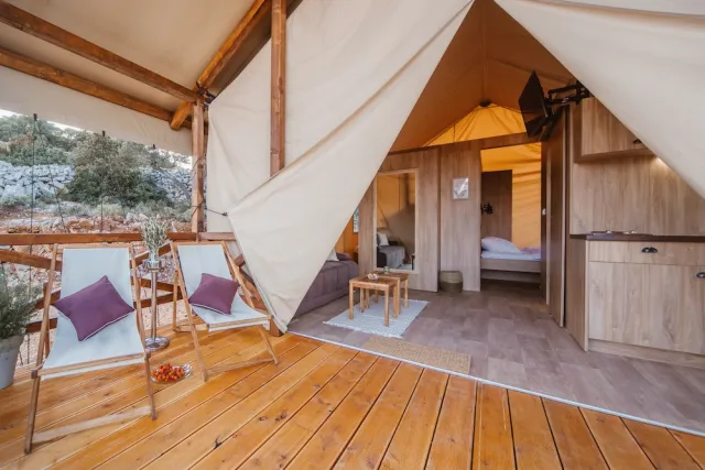 Bilder från hotellet Glamping Tents and Mobile Homes Trasorka - Campsite - nummer 1 av 15