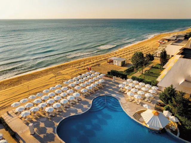 Bilder från hotellet AluaSun Helios Beach – - nummer 1 av 60
