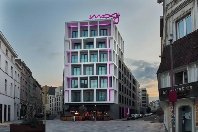 Bilder från hotellet Moxy Brussels City Center - nummer 1 av 51