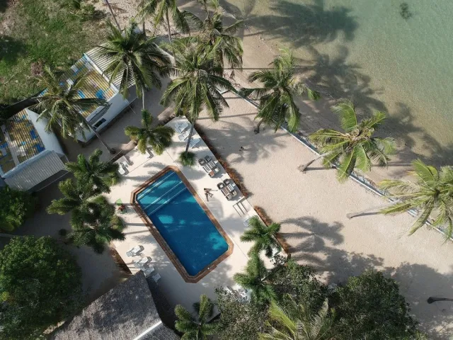 Bilder från hotellet Lime & Soda Beachfront Resort - nummer 1 av 47
