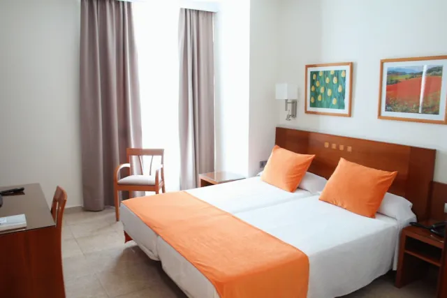 Bilder från hotellet Hotel Pujol - nummer 1 av 35