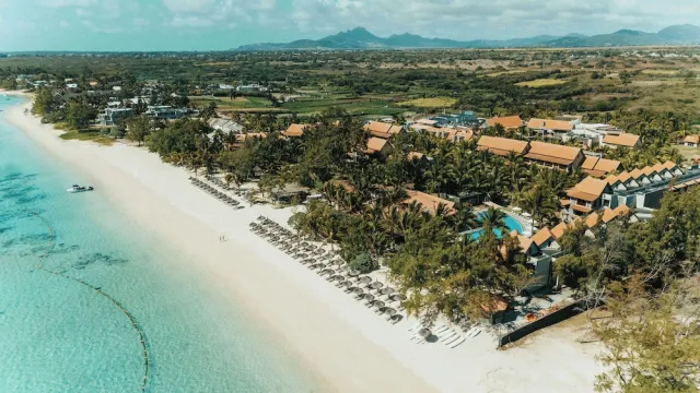 Bilder från hotellet Crystals Beach Resort Belle Mare, a member of Radisson Individuals - nummer 1 av 10