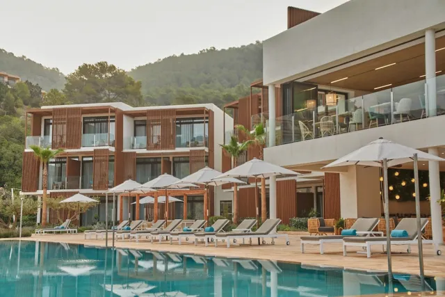 Bilder från hotellet The Club Cala San Miguel Hotel Ibiza, Curio Collection by Hilton - nummer 1 av 92