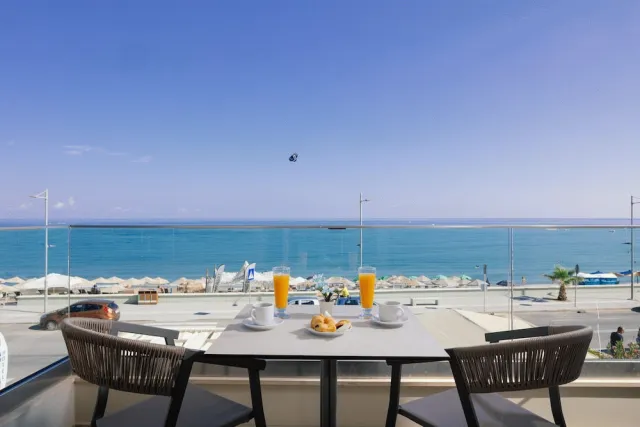 Bilder från hotellet Batis Beach Hotel - nummer 1 av 30