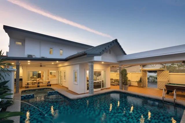 Bilder från hotellet Luxury Pool Villa 6BR - nummer 1 av 39
