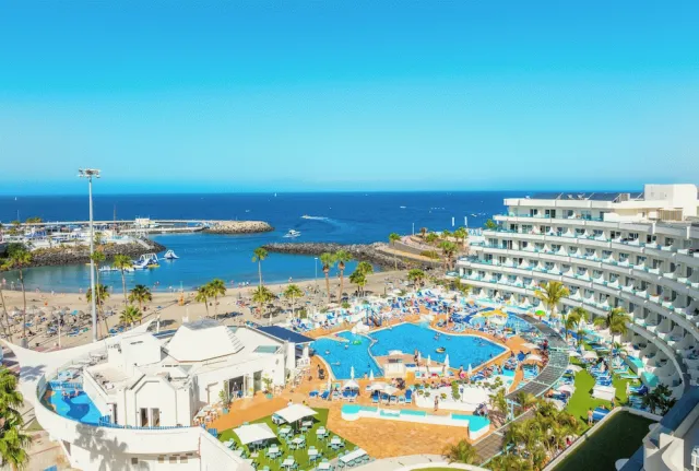 Bilder från hotellet HOVIMA La Pinta Beachfront Family Hotel - nummer 1 av 32