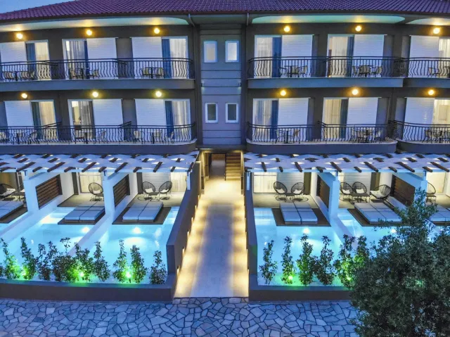 Bilder från hotellet Royal Hotel and Suites - nummer 1 av 86
