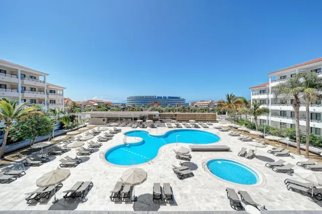Bilder från hotellet Parque la Paz - nummer 1 av 69