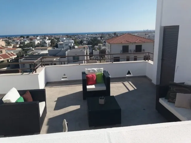 Bilder från hotellet Beautiful and Modern Apartment in Oroklini, Cyprus - nummer 1 av 28
