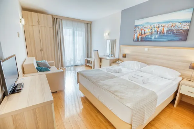 Bilder från hotellet Villa MiraMar - nummer 1 av 89