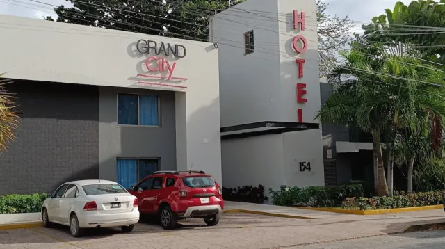 Bilder från hotellet Grand City Hotel - Near Market 28 - nummer 1 av 21
