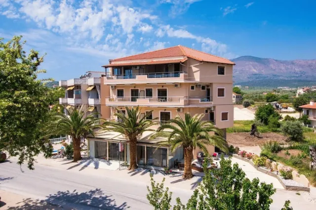 Bilder från hotellet Villa Oasis - nummer 1 av 68