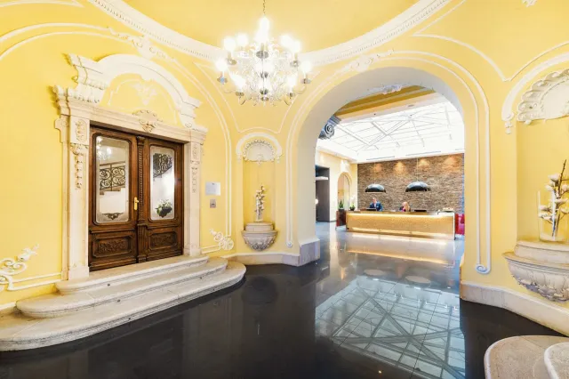 Bilder från hotellet Eurostars Palazzo Zichy - nummer 1 av 25